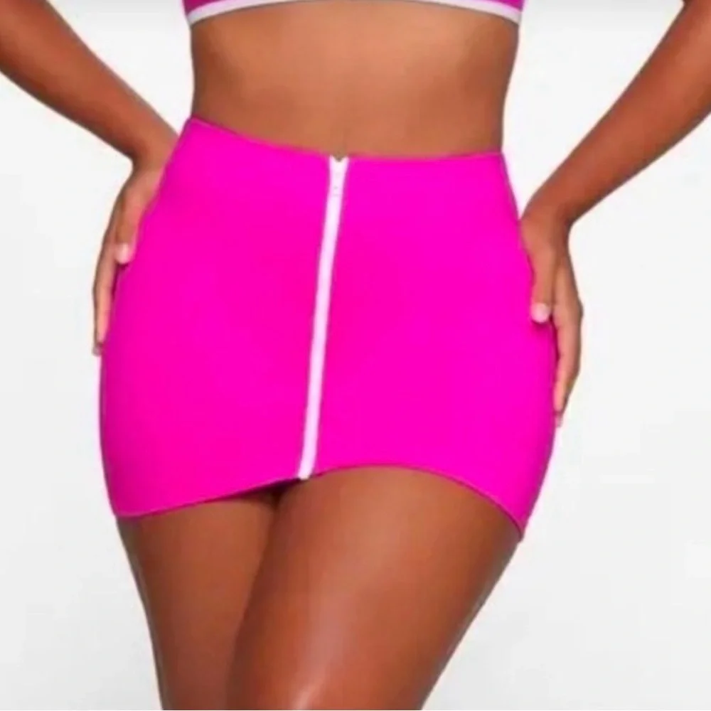 SKIMS Sporty Swim Skirt with Zipper | Color Hibiscus| Size S